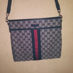 Gucci Shoulder Bag